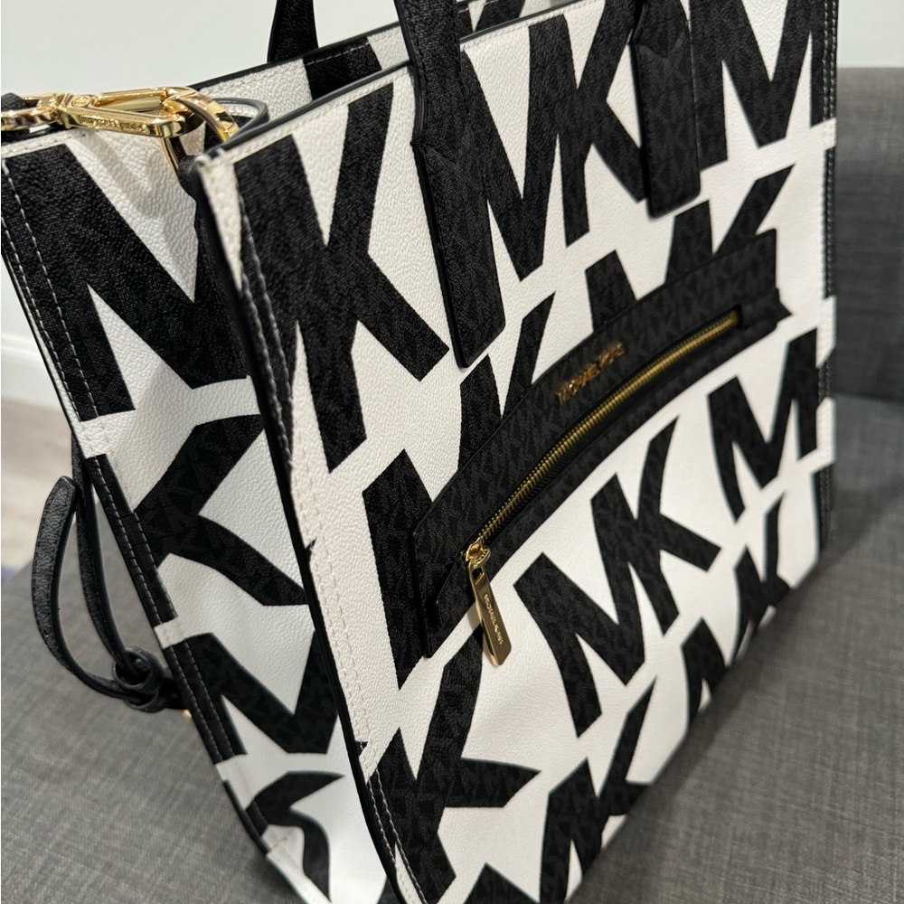 Michael Kors Kenly Tote